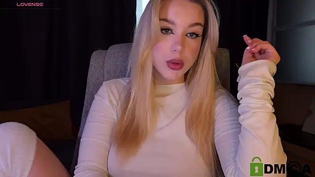 ariashaa online show from April 19, 2:27 pm