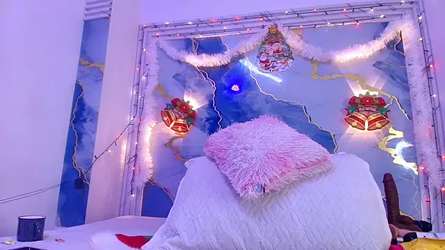 Snapshot of lorrayne_ chatting on December 15, 12:09 pm lorrayne online show from December 15, 12:09 pm