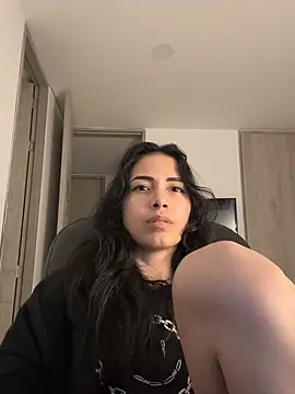 numberfav8 online show from December 15, 12:51 am