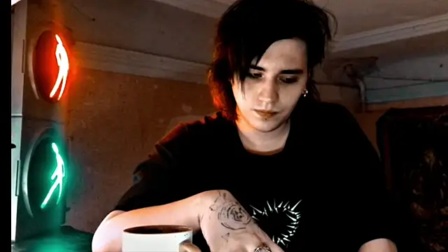 sademobeer online show from February 3, 1:26 am