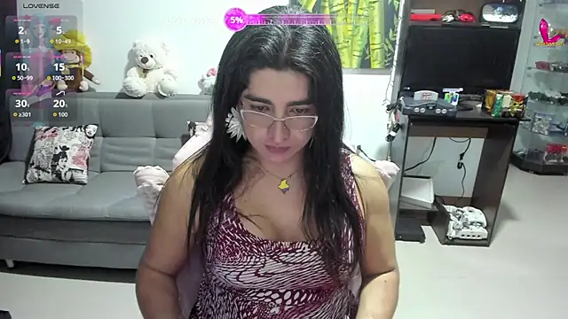 Khalifa Gold online show from April 10, 3:45 am