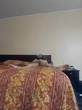 Bottomslut4tops84 online show from April 9, 10:48 pm