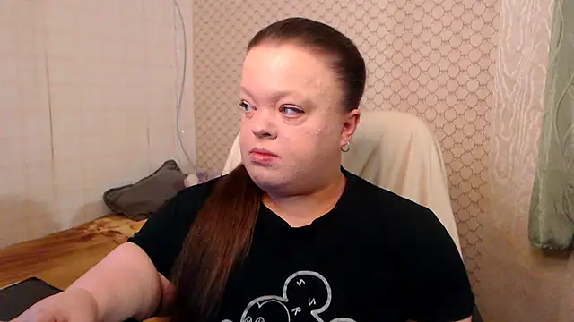 Janiffer MiMi online show from June 4, 5:52 pm