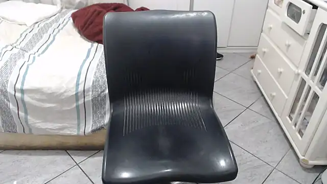 MysterBearMG online show from April 8, 1:49 am