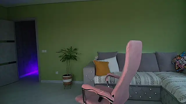 Cuddle Cat online show from April 29, 4:16 am
