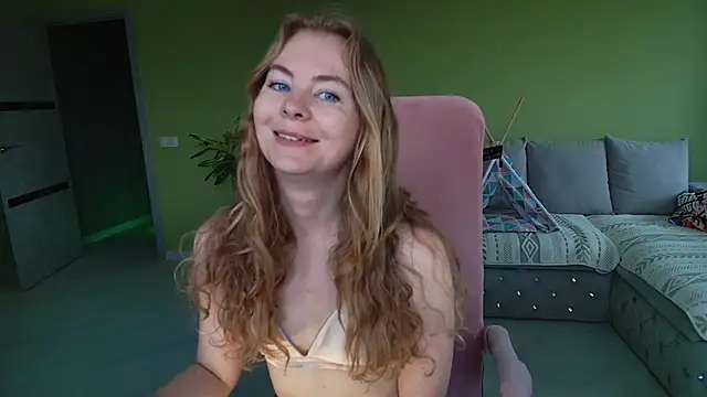 Cuddle Cat online show from June 17, 5:54 am
