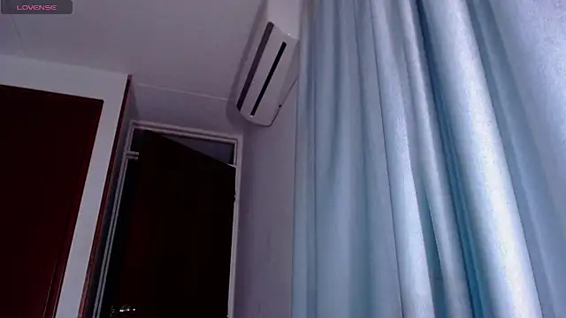 Snapshot of TastyTrap_18 chatting on June 23, 3:48 am TastyTrap 18 online show from June 23, 3:48 am