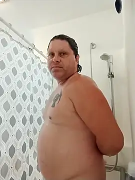 Snapshot of JGRisk chatting on November 4, 2:27 pm JGRisk online show from November 4, 2:27 pm