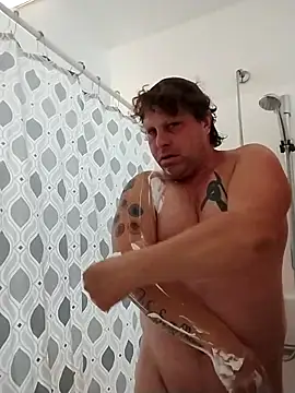 Snapshot of JGRisk chatting on November 9, 8:12 am JGRisk online show from November 9, 8:12 am