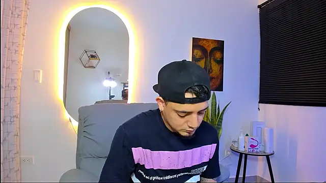 alejandro calderon1 online show from January 17, 3:33 am