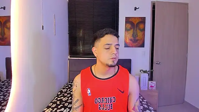 alejandro calderon1 online show from March 24, 2:27 am