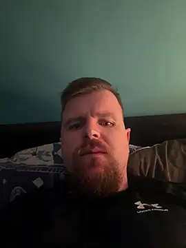 Snapshot of Gabriel892619 chatting on March 15, 8:42 am Gabriel892619 online show from March 15, 8:42 am