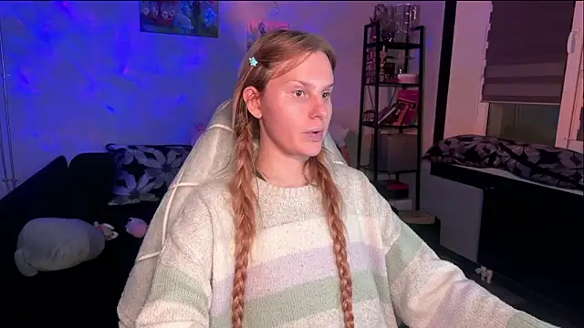 Chanel Gill online show from January 31, 7:56 pm