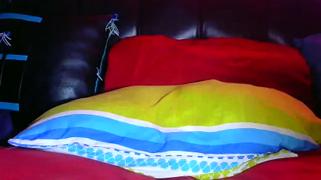 Queenofthenightx online show from March 20, 11:15 am