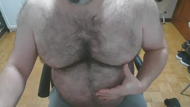 mikeyhotbear online show from November 21, 6:56 am