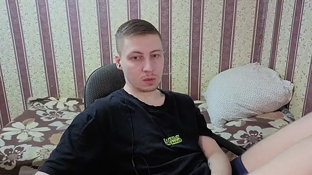 darienlarge online show from January 7, 8:28 am