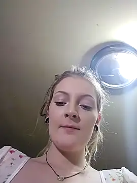 xomikaylaxo online show from January 24, 3:32 am