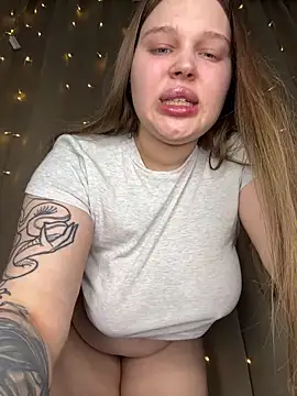 perfect sweety girl online show from May 26, 9:44 pm