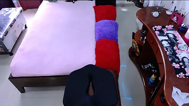 lufek23 online show from February 1, 8:16 pm