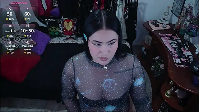 lufek23 online show from October 3, 1:19 pm