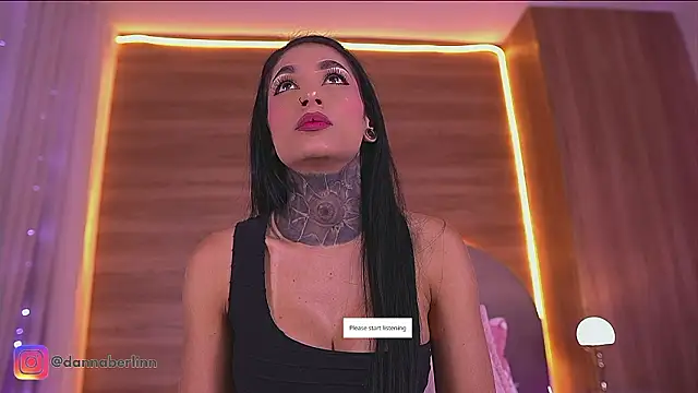 Snapshot of danna_berlin_ chatting on March 14, 7:19 pm danna berlin online show from March 14, 7:19 pm