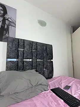 Natasharuso online show from March 6, 10:45 am