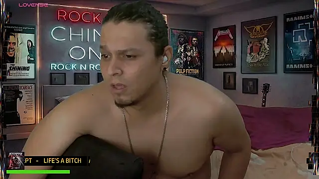 chino roz online show from March 30, 7:20 am