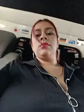 Latina sexy1 online show from June 26, 2:32 pm