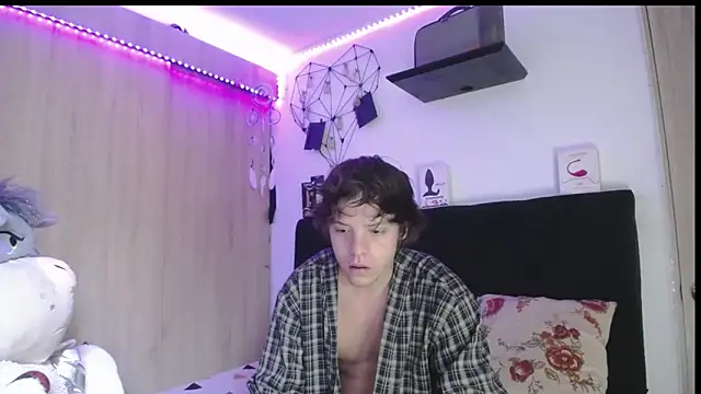 Santiago kiler online show from March 19, 12:09 pm