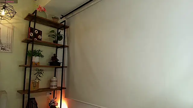 Snapshot of Sassy--Girl chatting on February 20, 6:08 pm Sassy--Girl online show from February 20, 6:08 pm