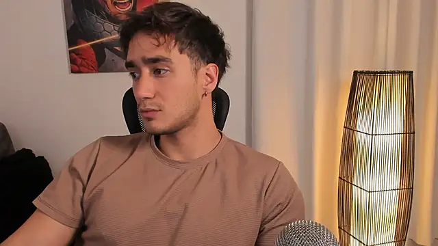 AlexRivera6 online show from August 3, 1:38 pm