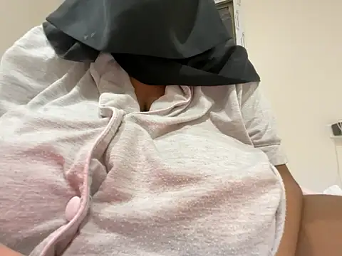 Submissive Arab online show from April 6, 12:17 pm