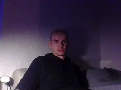 Snapshot of BadRec40 chatting on February 16, 4:14 pm BadRec40 online show from February 16, 4:14 pm