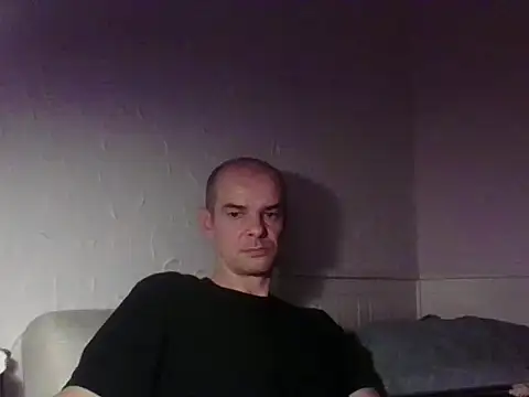Snapshot of BadRec40 chatting on February 20, 5:46 pm BadRec40 online show from February 20, 5:46 pm