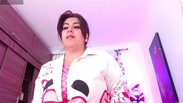 gatuwildhott online show from December 27, 5:31 am