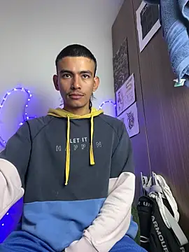 sorry-mom69 online show from December 14, 12:21 pm