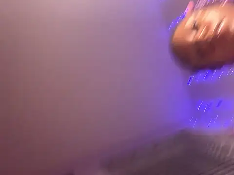 Snapshot of Kayyummy98 chatting on April 6, 6:25 am Kayyummy98 online show from April 6, 6:25 am