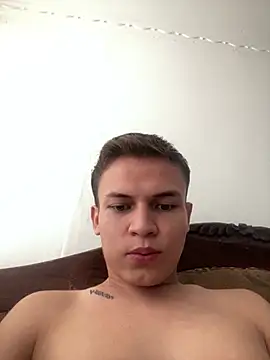 Leon Wild online show from July 16, 8:04 pm