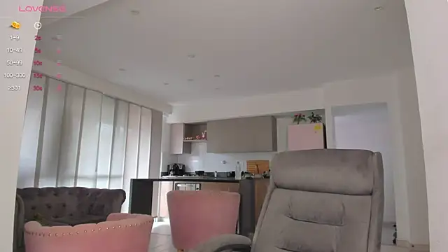 sofiia piink online show from February 8, 1:58 pm