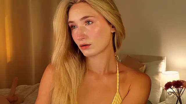 bella  rose online show from July 14, 9:58 am