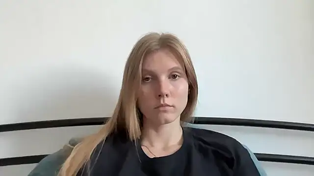 Snapshot of MaryMiton chatting on June 7, 11:58 am MaryMiton online show from June 7, 11:58 am