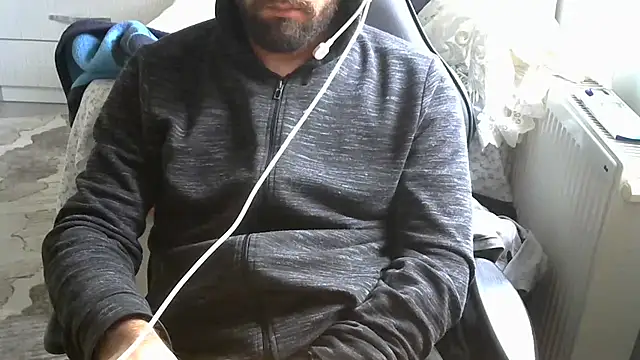 Snapshot of crazybaby5461 chatting on October 19, 11:44 am crazybaby5461 online show from October 19, 11:44 am