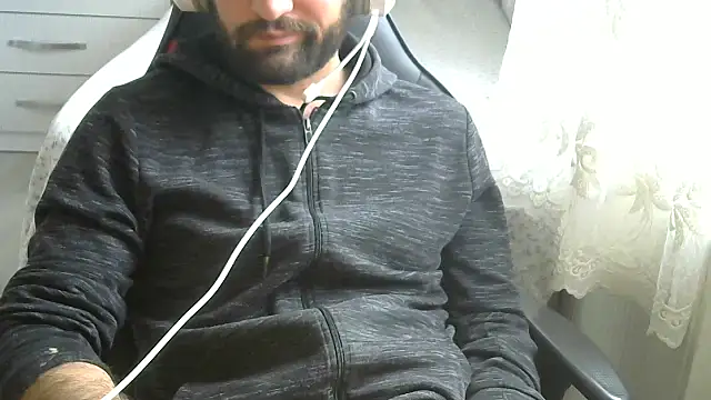 Snapshot of crazybaby5461 chatting on November 30, 9:35 am crazybaby5461 online show from November 30, 9:35 am