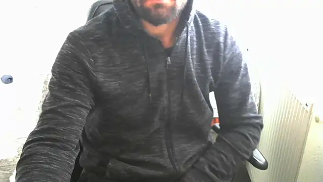 Snapshot of crazybaby5461 chatting on December 21, 8:43 am crazybaby5461 online show from December 21, 8:43 am