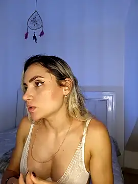 ASHLEY BLAIR online show from February 10, 8:31 pm