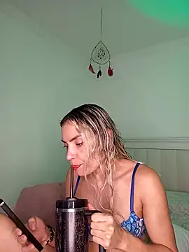 ASHLEY BLAIR online show from October 20, 8:20 pm