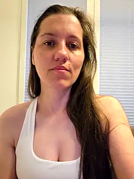 Nicole-Ray online show from June 9, 7:25 pm
