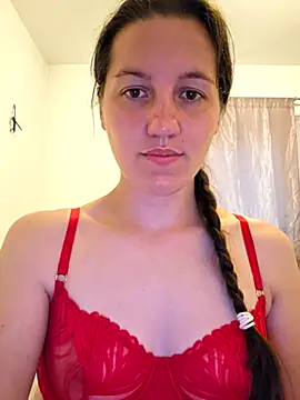 Nicole-Ray online show from August 5, 6:22 pm