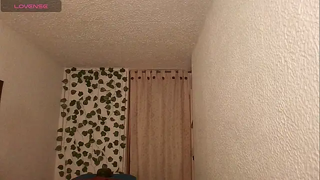 SexDiffrent online show from December 18, 4:57 pm