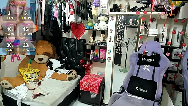 allsson queen online show from February 7, 6:00 pm